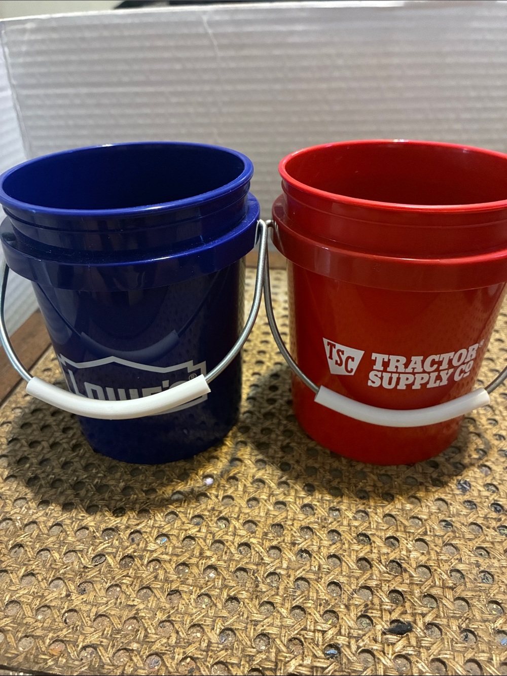 Assorted Branded Mini Buckets 🪣 - Picture 3 of 7
